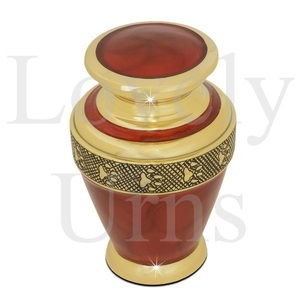 Urna de latón para mascotas, urna conmemorativa para cremación, urna de latón hecha a mano, tributo elegante para decoración del hogar. - Product Image 3