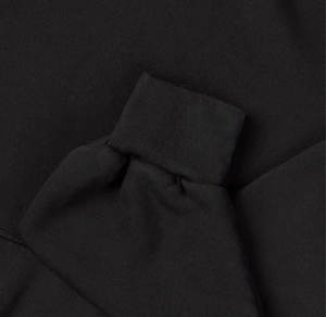 เสื้อฮู้ดดี้โอเวอร์ไซส์ ยกระดับสไตล์ของคุณด้วยผ้าพรีเมียมเนื้อนุ่มพิเศษ ทรงหลวมใส่สบาย ให้ความอบอุ่นอย่างมีสไตล์ ดูทันสมัย - Product Image 3
