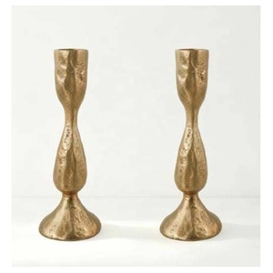 Candélabre décoratif en métal à trois bras en forme de branche d'arbre pour bougies coniques, pour la maison, les mariages et les centres de table - Product Image 4