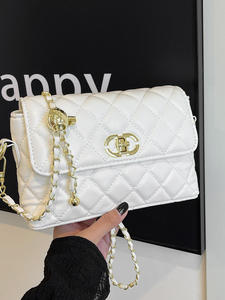 Bolso Bandolera de Mujer en PU y Poliéster con Patrón de Diamantes y Cadena, Diseño Geométrico de Moda, con Botón, Compacto, Versátil y Portátil - Product Image 6