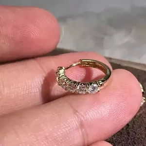 Pendientes de Aro Redondos Promise Gift con Diamantes Naturales GH/SI en Oro Amarillo Sólido de 14k - Product Image 3
