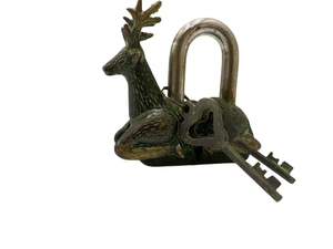 Candado de Latón con Forma de Ciervo Vintage, Cerradura Metálica Ornamentada con Acabado Antiguo y Llaves de Esqueleto - Product Image 3