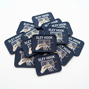 Parche Redondo Bordado Personalizado al por Mayor, Insignia Vintage Enrollable con Borde Merrow, Emblema para Ropa a Granel, Fabricante - Product Image 3