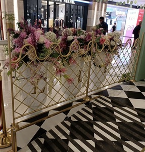 ราวบันไดทองเหลืองหรูหรา ราวบันไดและระเบียงดีไซน์ทันสมัยสำหรับบ้านพักอาศัย วิลล่า และตกแต่งภายในเชิงพาณิชย์ ขายส่งภาษาอังกฤษ - Product Image 1