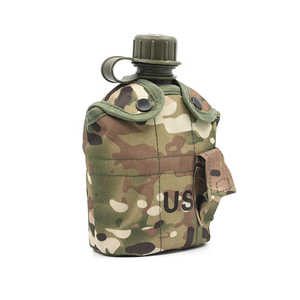 Botella de Agua Táctica de Supervivencia para Exteriores, Cantimplora de 1 Litro de Plástico con Taza de Aluminio y Bolsa - Product Image 1