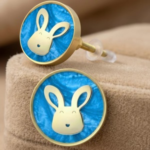 Pomo Redondo de Resina y Latón en Tono Dorado con Diseño de Conejo Azul, Ecológico, Multifuncional, con Forma Novedosa para Niños y Bebés - Product Image 5