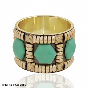 กำไลข้อมือวินเทจสีทองโบราณประดับด้วยหินเรซิ่นสีเขียวรูปหกเหลี่ยม ของขวัญสำหรับเธอ - Product Image 1