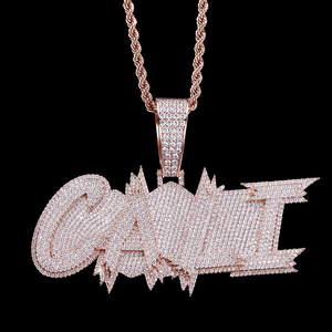 Colgante de Moissanita Plateada Personalizado con Letra de Nombre Estilo Bloque de Hielo, Charm de Alfabeto Iced Out, Acabado Tricolor Blanco, Amarillo y Rosa, Estilo Hip Hop - Product Image 4