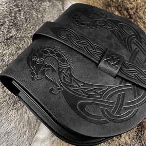 Bolsa Vikinga Hecha a Mano de Cuero Genuino, Bolsa Medieval con Dragón Celta Grabado, Accesorios para Cosplay LARP, Embalaje Personalizado - Product Image 4