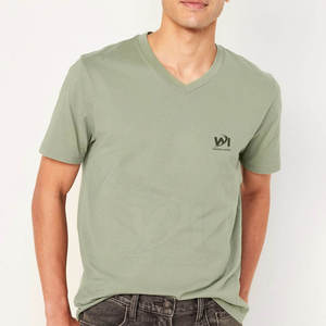 T-shirt pour homme à col en V, vêtements d'été, coton doux, design uni, vente en gros, impression personnalisée OEM, t-shirt pour homme à col en V - Product Image 4