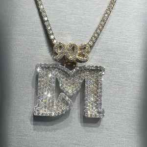 Colgante con Letra M Individual, Incrustado en Piedras, Plata 925, Estilo Hip Hop, Personalizable con Moissanita VVS, para Regalo - Product Image 2