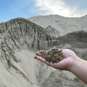 Venta al por mayor de grandes cantidades de arena natural de Río para la construcción, Arenas de Río puras para jardinería de Vietnam - Product Image 1