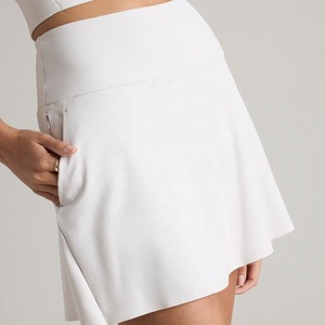 Jupes de tennis personnalisées avec logo pour femmes, vêtements de sport de haute qualité pour la course à pied et l'entraînement, pour filles et femmes. - Product Image 6