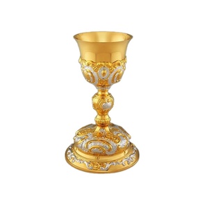 Cáliz de Plata y Oro de Moda para Iglesia, Color Personalizable con Diseño Grabado, Hecho a Mano con Alta Calidad - Product Image 1