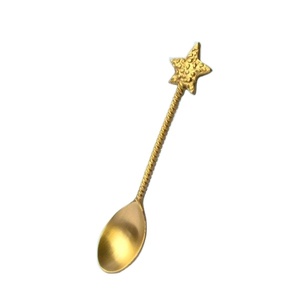 Cuillère de service décorative de style traditionnel, fournisseur de vaisselle en métal artisanal pour hôtel, restaurant, décoration de la maison - Product Image 2