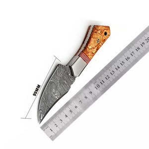 Cuchillo de Caza de Acero de Damasco Personalizado, Proveedor OEM ODM con Espiga Completa y Funda de Cuero para Caza, Camping y Actividades al Aire Libre - Product Image 1