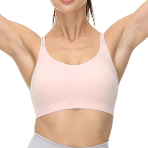 Soutien-gorge de sport rose sans coutures pour femme, col rond, bretelles spaghetti, maintien moyen, pour le yoga, couleur unie, style simple - Product Image 1