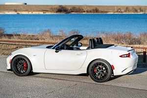 M-a-z-d-a M-X-5 M-i-a-t-a C-l-u-b 2023 - Product Image 2