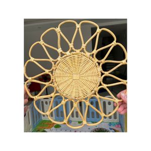 Assiette de service ronde en rotin 99 Gold Data Vicky, nouvelle, personnalisée, durable, légère, pour Noël, mariage, style vintage, fabriquée au Vietnam - Product Image 1
