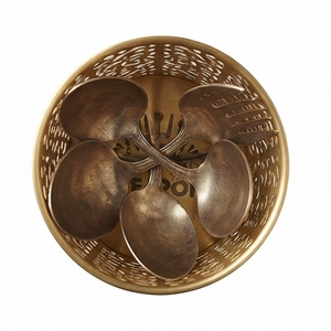Porta Cubiertos Metálico Dorado Perforado, Organizador de Utensilios con Diseño 'Cheers' para Cocina - Product Image 4