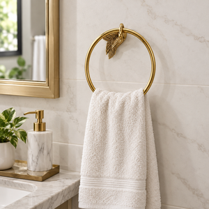 Support de serviette mural en laiton de luxe avec détail d'aile sculptée en forme de plume, accessoire de salle de bain traditionnel ornemental - Product Image 3