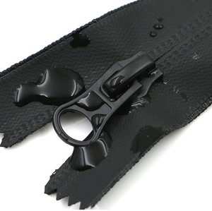 Fermeture éclair imperméable à bas prix, résistante à l'eau, 3 #   Fermeture éclair en nylon à extrémités ouvertes pour applications extérieures, longue chaîne, imperméable, en rouleau - Product Image 3