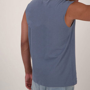 Débardeur de musculation de haute qualité pour hommes, style bodybuilding, coupe à épaules larges, idéal pour le sport - Product Image 4