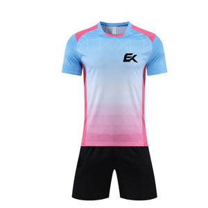 Conjunto de Camiseta de Fútbol Sublimada con Degradado Azul Claro y Rosa para Hombre, Manga Corta, Absorbe la Humedad, Ajuste Atlético, Uniforme de Fútbol - Product Image 2