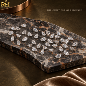 Elegante Diamante Suelto Cultivado en Laboratorio con Corte de Pera de 5.75 Quilates, Color DEF |   Brillo Vívido, Facetas Nítidas y Calibración Precisa para Joyeros - Product Image 4