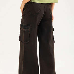 Jeans de mezclilla negros al por mayor de alta calidad para mujer, con 6 bolsillos, fabricados en Pakistán, corte ajustado. - Product Image 4