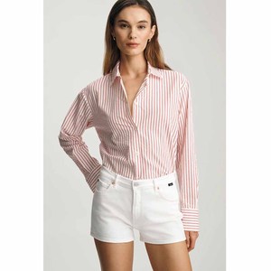 Shorts en jean blanc taille haute pour femme, coupe droite, style décontracté d'été avec fermeture boutonnée et poches - Product Image 1