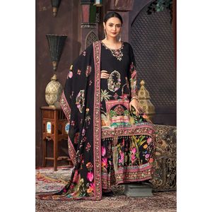 Hermosa Ropa India y Pakistaní con Estampado Digital en la Parte Superior, Inferior y Dupatta - Product Image 2