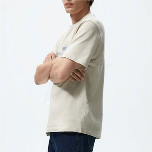 เสื้อยืดคุณภาพสูง เนื้อผ้าหนา ใส่สบาย ตัดเย็บทนทาน เหมาะสำหรับสตรีทแวร์ลำลอง ผลิตในประเทศปากีสถาน - Product Image 5