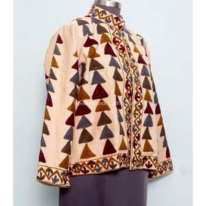 Veste Cotrise pour tous les festivals, broderie style bohème cousue à la main, manteau de festival bohème, style vintage décontracté, pour les vacances, la plage et les soirées - Product Image 4