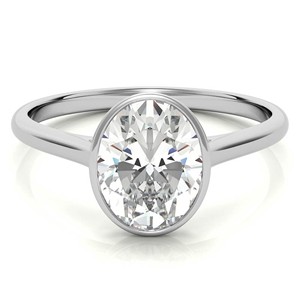 Élégante bague de fiançailles solitaire en moissanite ovale incolore de 2 carats, sertie clos en or blanc massif 10K, pour demande en mariage - Product Image 2