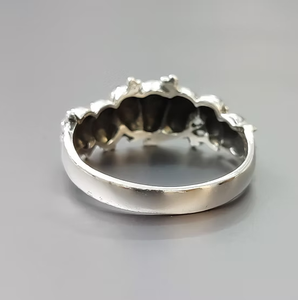 Anillo de Calaveras Múltiples de Plata de Ley 925 Sólida, con Siete Cabezas de Esqueleto Talladas en Fila, Banda Gótica Oxidada, Joyería - Product Image 4