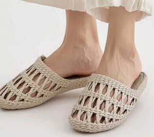 Pantuflas de Paja Tejidas a Mano: Calzado Ecológico para el Hogar - Product Image 4