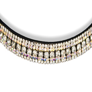 Diadema para caballo de cuero de búfalo negro grueso con forma de onda, con cristales transparentes blancos de 5 filas personalizados, brillantes y con efecto diamante. - Product Image 5