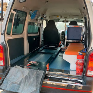 NOUVELLE AMBULANCE MARUTI EECO POUR LE TRANSPORT DE PATIENTS EN EXCELLENT ÉTAT, ÉDITION MANUELLE, NORME D'ÉMISSION LONGUEUR STANDARD - Product Image 3