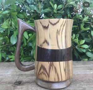 Compre una taza de café de madera hecha a mano en India Diseño único aislado Madera maciza Respetuoso con el medio ambiente Hecho en India - Product Image 1