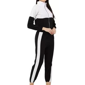 Econex Sports 2025 Survêtements de sport 2 pièces de couleur personnalisée Tissu respirant Logo imprimé de grande taille pour femmes - Product Image 4