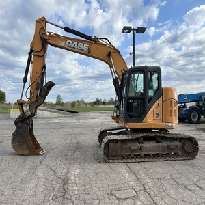 Miniexcavadora CASE CX58C usada de 6 toneladas, máquina sobre orugas, pocas horas de uso, bien mantenida, lista para trabajos de construcción y movimiento de tierras. - Product Image 4