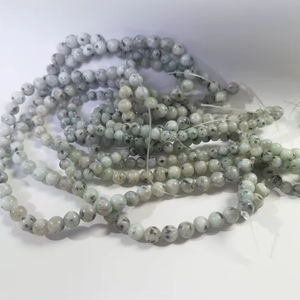Cuentas de piedra natural de jaspe verde sésamo, lisas y redondas, para la fabricación de joyería DIY. - Product Image 1