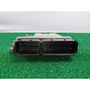 ECUs y Módulos de Computación Usados Sebring 05033701AD - Product Image 3
