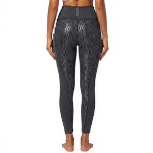 Leggings de sport pour femmes de qualité supérieure, très vendus, sans couture, respirants, séchage rapide, couleur unie, pour la course à pied, la gym et le yoga. - Product Image 2