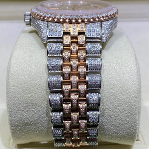 Reloj de Lujo Moderno Bicolor Oro Rosa y Plata, Totalmente Adornado con Diamantes, con Esfera Árabe y Brazalete Jubilee - Product Image 4