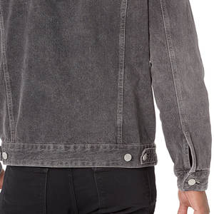 แจ็คเก็ตยีนส์ผู้ชายผ้าฝ้ายสั่งทำพร้อมโลโก้ขายส่ง ระบายอากาศได้ดี เหมาะสำหรับใช้งานกลางแจ้ง แจ็คเก็ตยีนส์เดนิมผู้ชายสั่งทำ - Product Image 4