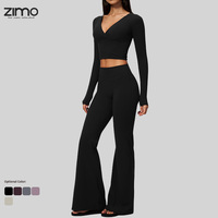Ensemble de yoga personnalisé OEM : haut à col en V et manches longues, pantalon évasé taille haute, respirant, léger, écologique, grandes tailles