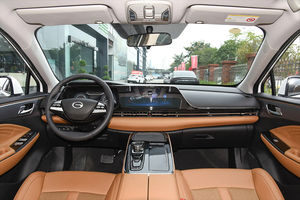 AION S Xuan 580 2022 Berline Électrique d'Occasion, Autonomie 460KM, Véhicule à Énergie Nouvelle, Batterie 50-70kWh, Moteur 50-100KW, Conduite à Gauche - Product Image 3