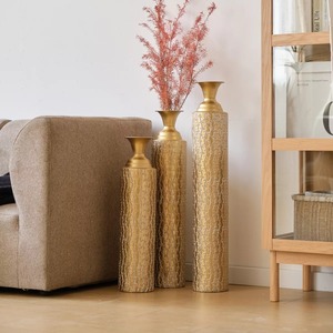 Juego de 3 Jarrones Modernos de Aluminio para Mesa, Hechos a Mano, Ecológicos, Decorativos, con Patrón Dorado y Blanco - Product Image 4